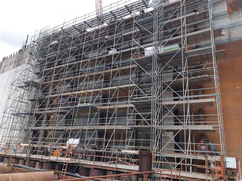 Wimorost steel construction at IJmuiden lock